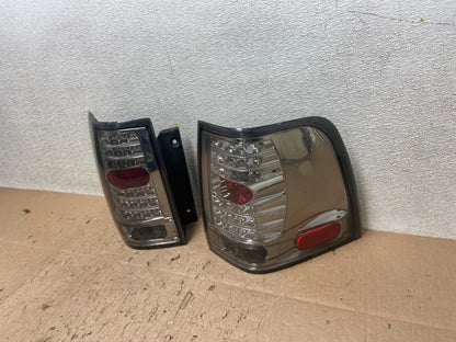 2007 - 2012 Ford Expedition Left + Right  Side Set Tail lights Y4985 PS1