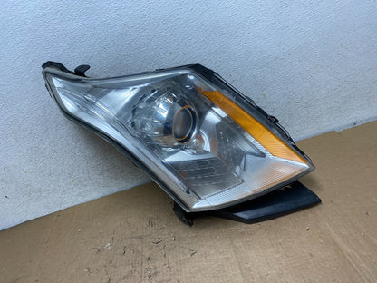 Xenon 2010 to 2016 Cadillac SRX Right Passegner Side Headlight AI9381 LK0