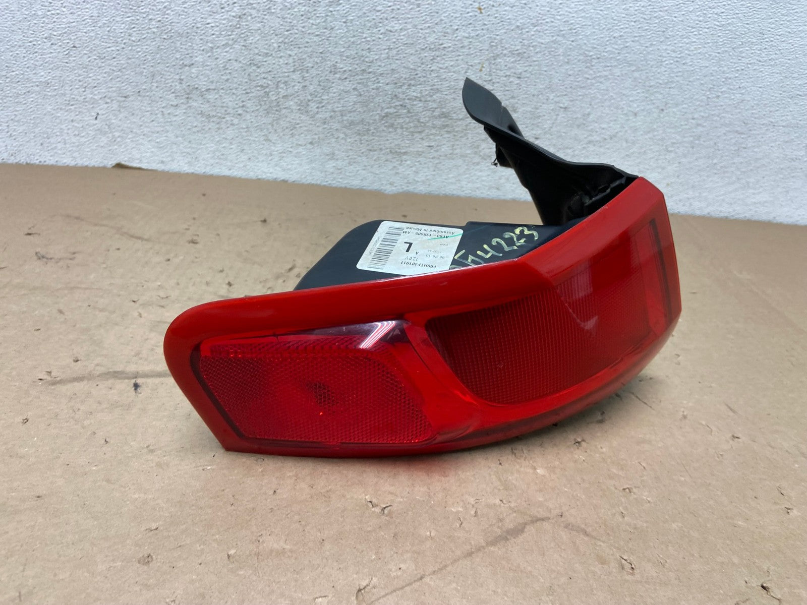 2010-2018 Lincoln Mkt Left Driver Lh Side Tail Light AG4223 LK2
