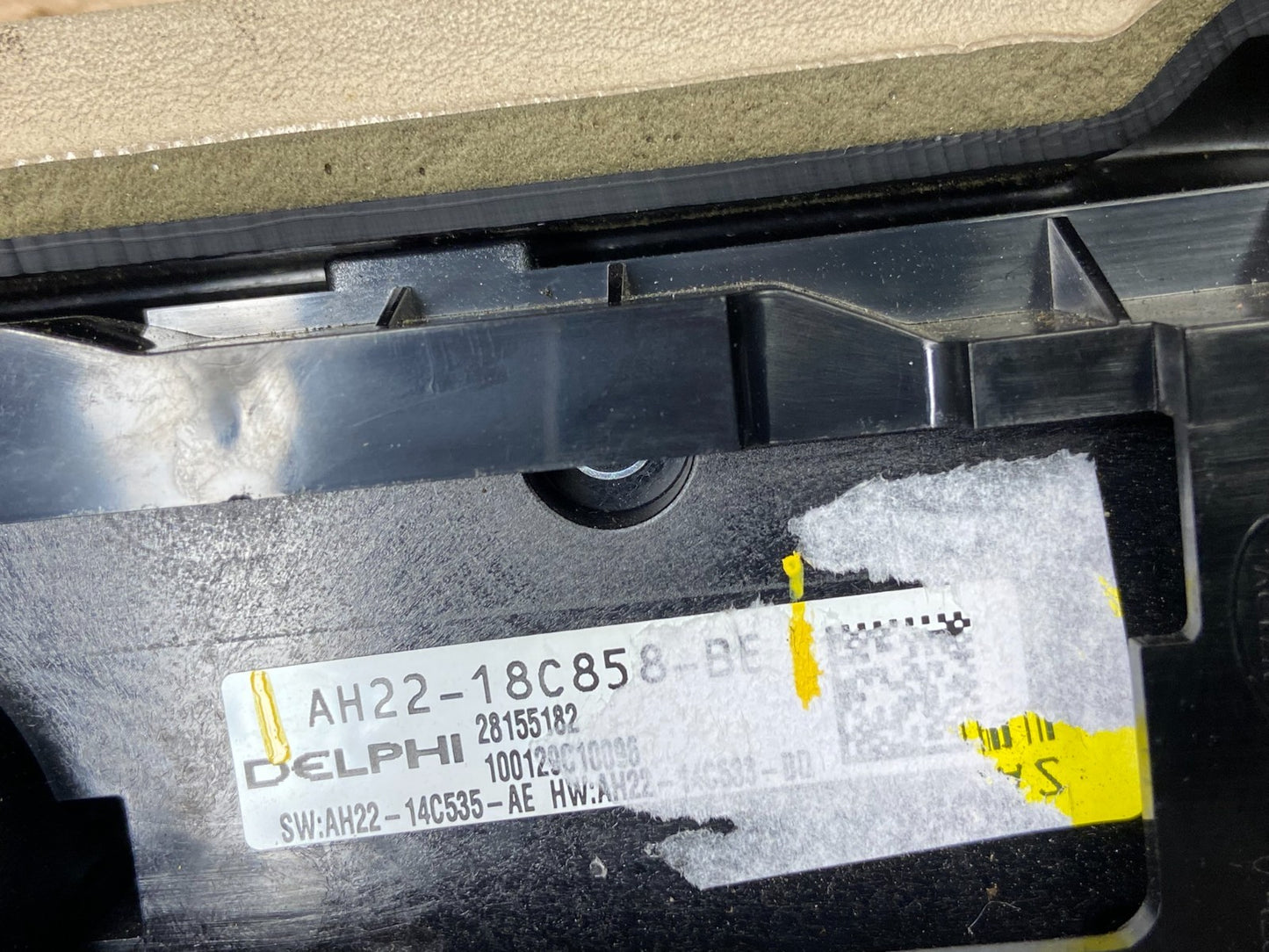 2010 - 2013 Land Range Rover Sport Center Clock Panel Switch Control t8718 DG5