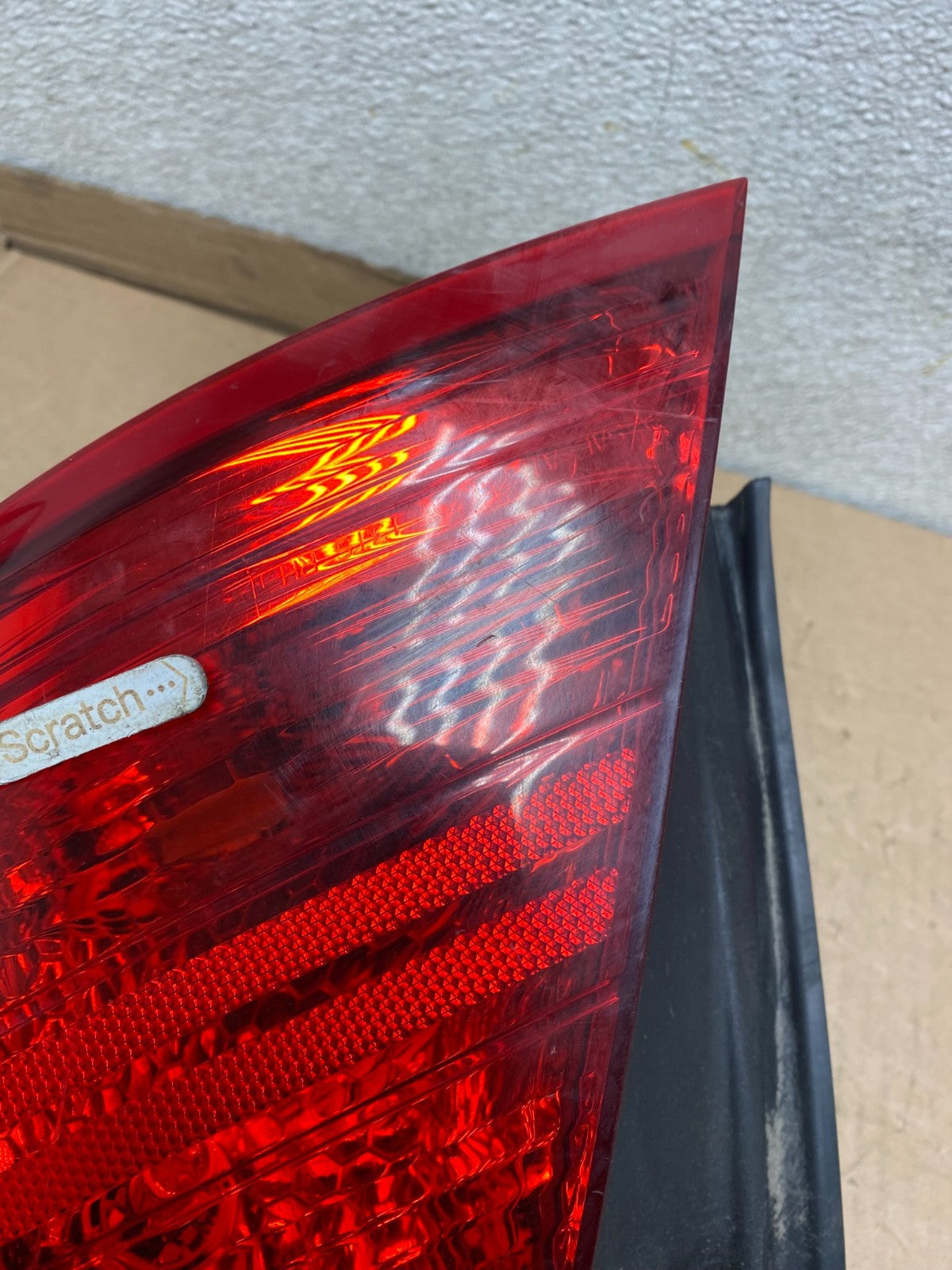 2014 to 2018 Ford Taurus Interceptor Right Passenger RH Tail Light U8368 DW4