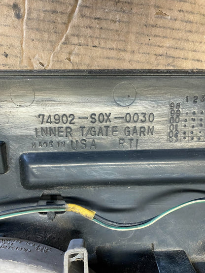 1999 to 2004 Honda Odyssey Rear Trunk Spoiler Gate Oem r2213 DG10