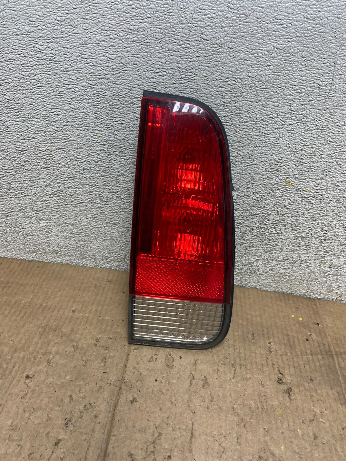 2003 2004 2005 Lincoln Aviator Left Driver Lh Inner Tail Light Side AA6998 LK0