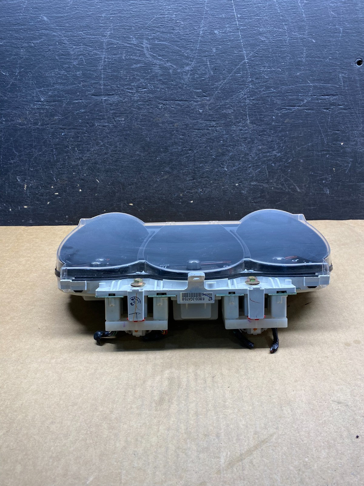 2003 to 2005 Toyota 4Runner Speedometer Instrument Cluster AH7159 DG3