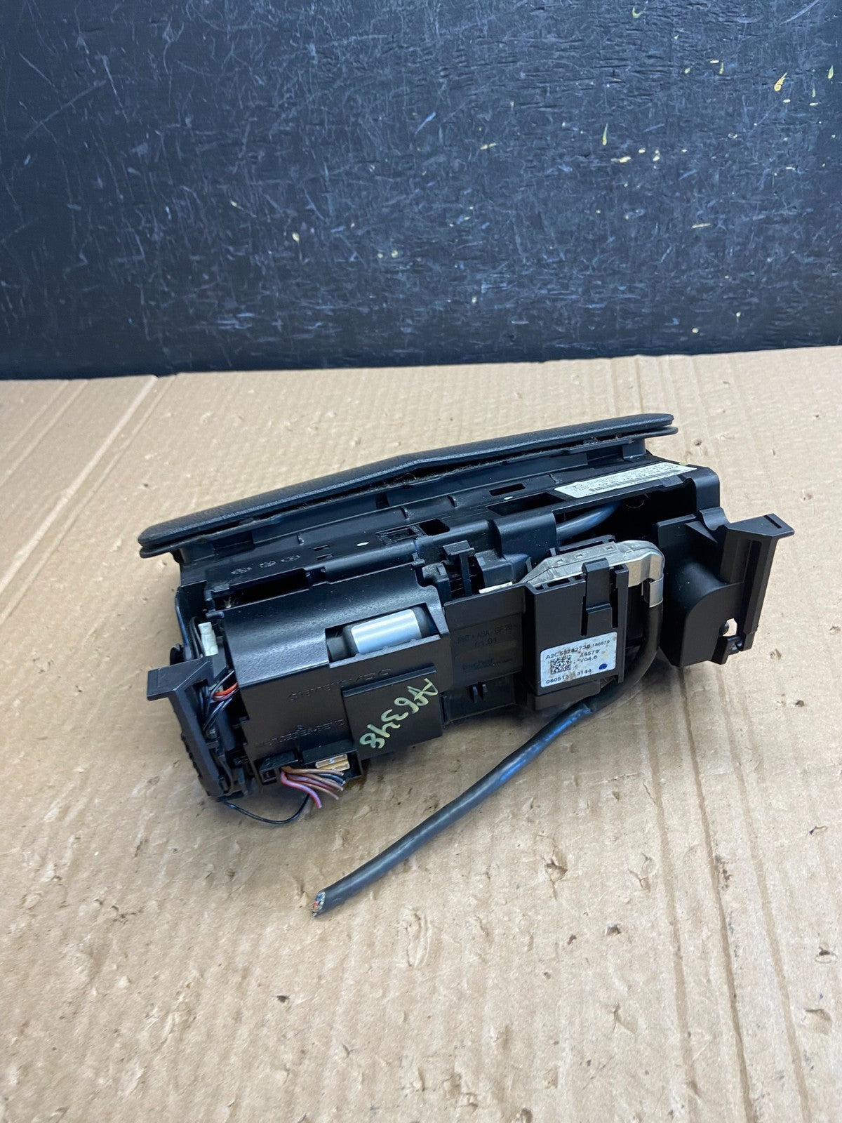 2008 to 2011 Mercedes W204 C300 Front Right Passenger Storage Glove Box af6348 D3