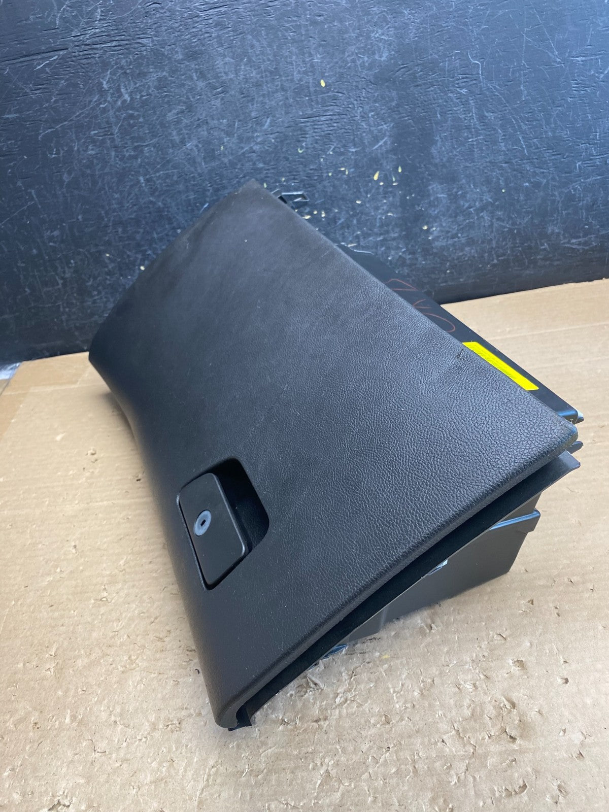 2013 to 2016 Ford Fusion Front Right Passenger Storage Glove Box ag8498 DG4