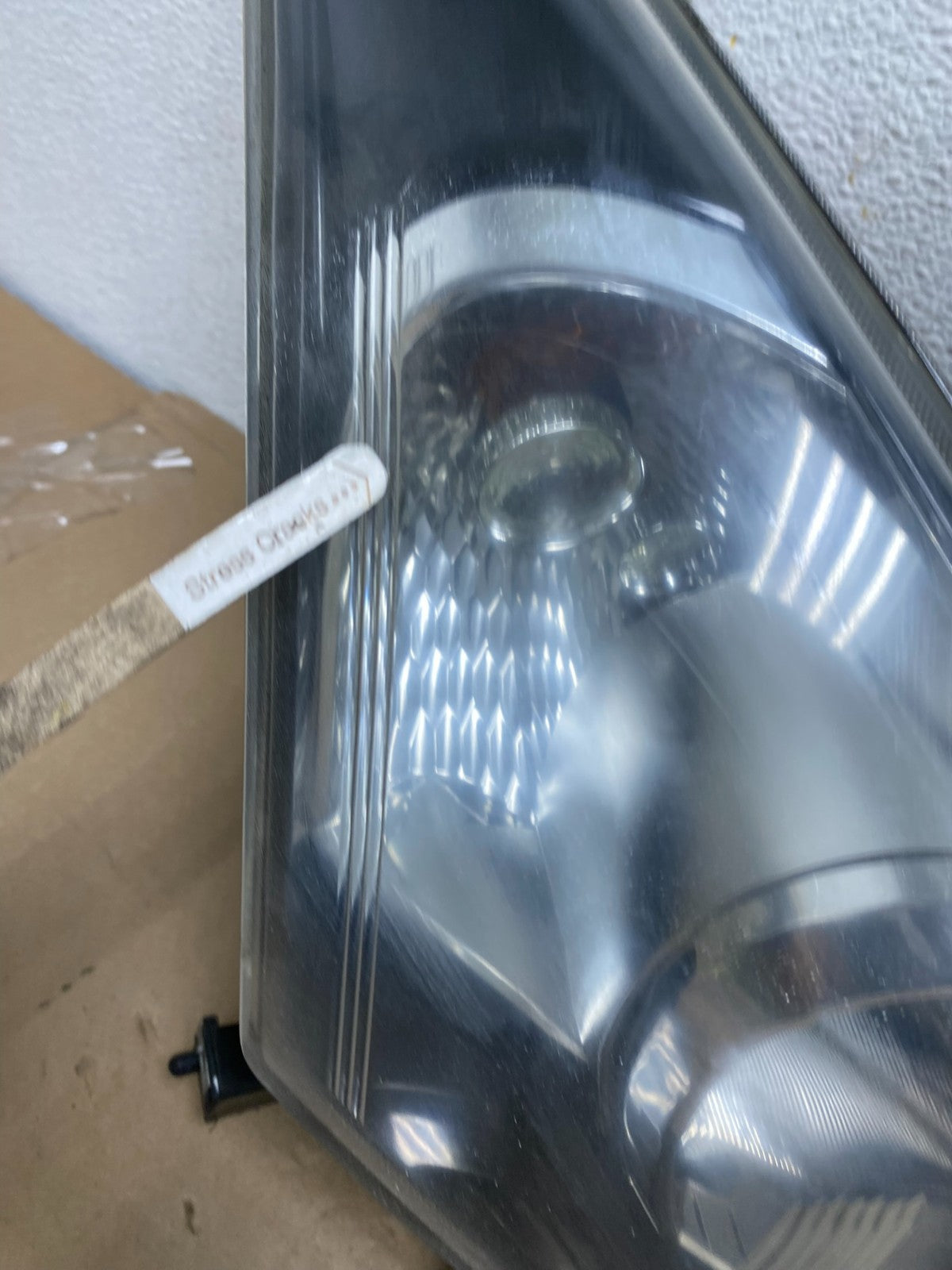 2011 to 2015 Chevrolet Cruze Halogen Left+Right Set Headlights AI1082 DW4