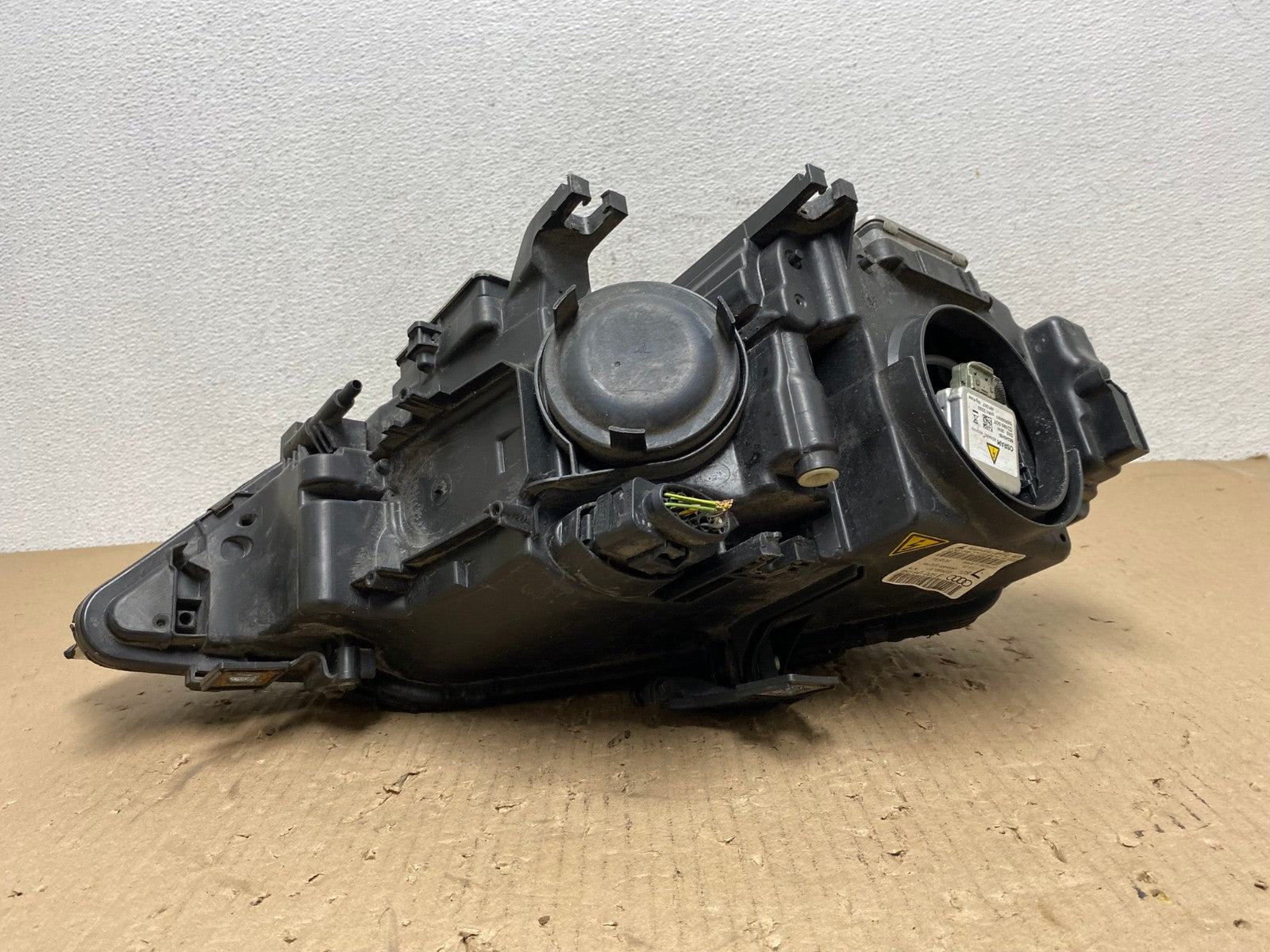 Xenon HID AFS 2013 to 2016 Audi A4 Left Driver LH Side Headlight AE8897 LK6