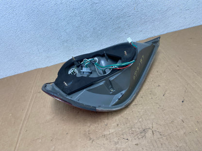 2005 to 2006 Toyota Camry Tail Light Right Passenger Side AD3183 LK6