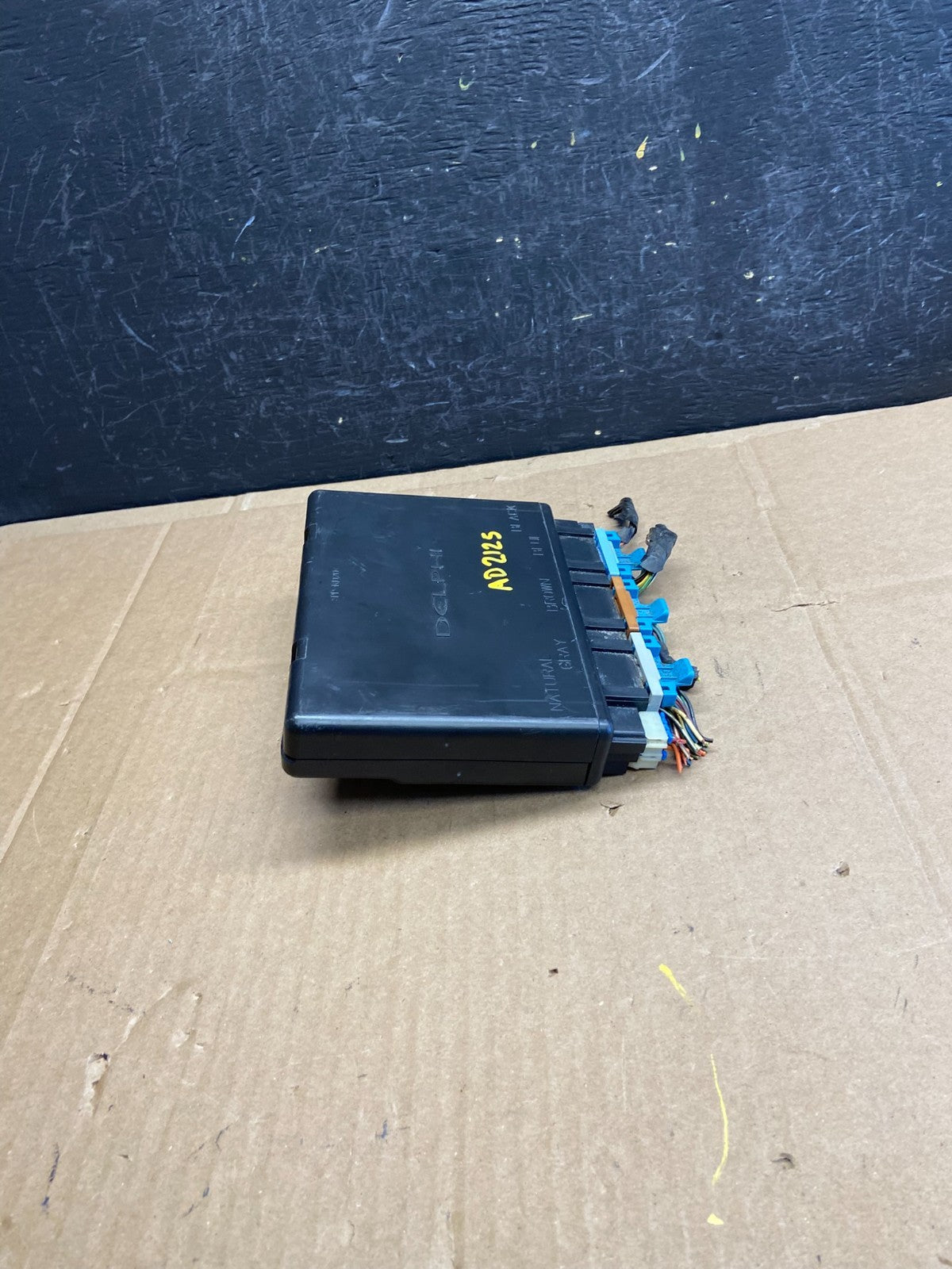 2003 - 2006 Chevrolet Avalanche Silverado Body Control BCM Module AD2125 DG2