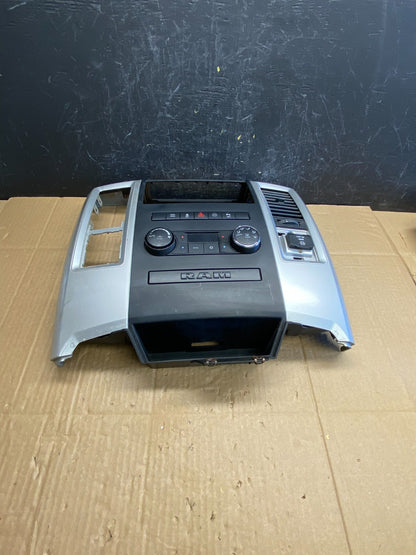 2009 to 2012 Dodge Ram 1500 Center Dash Radio Screen Climate Panel ac9404 DG4