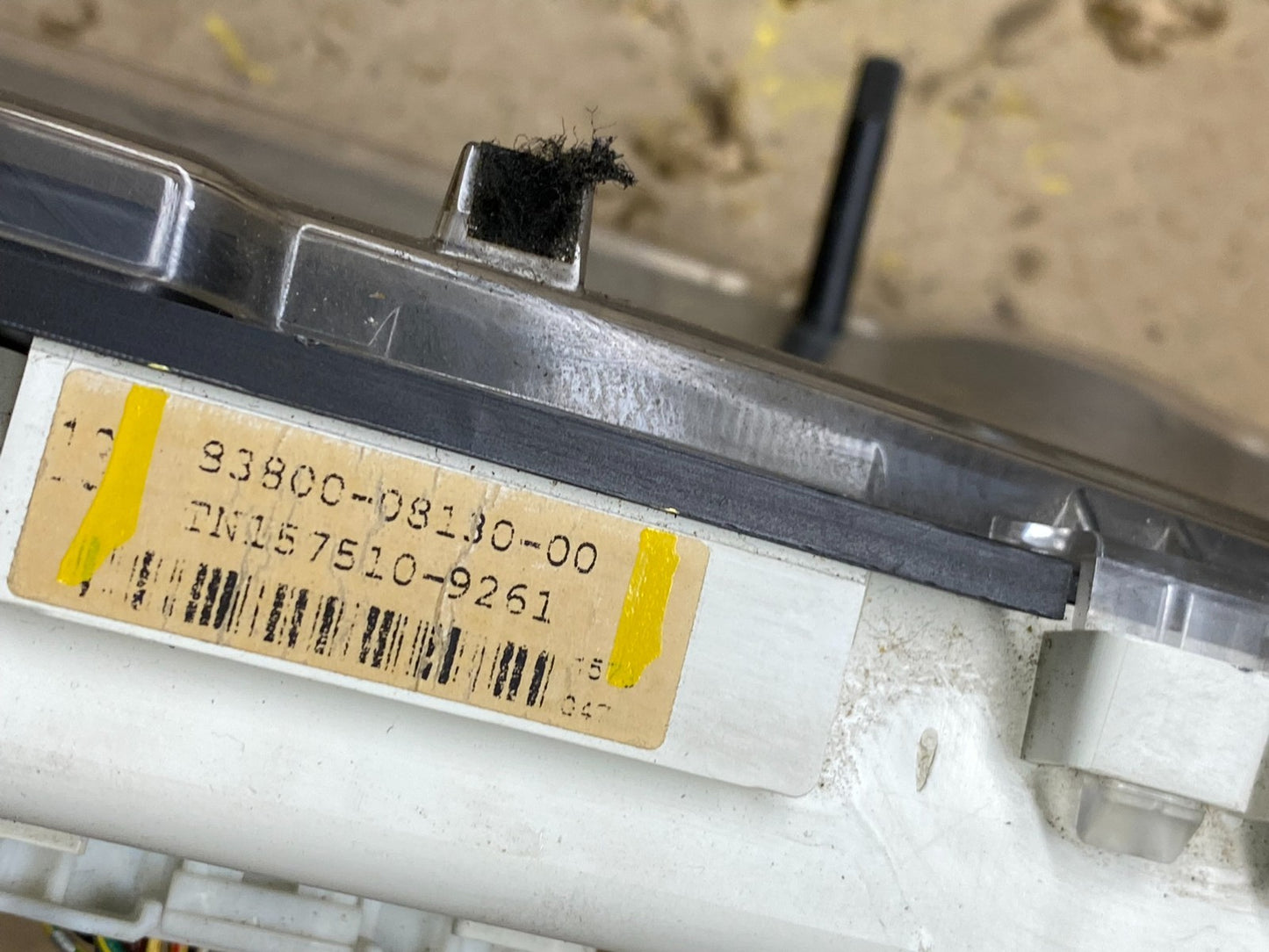 2004 2005 Toyota Sienna Speedometer Cluster Gauge U5477 DG6