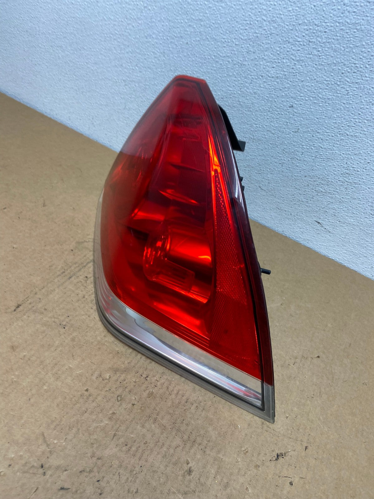 2006 - 2012 Chevrolet Impala Tail Light Right Passenger RH Side OEM AC2891 LK1