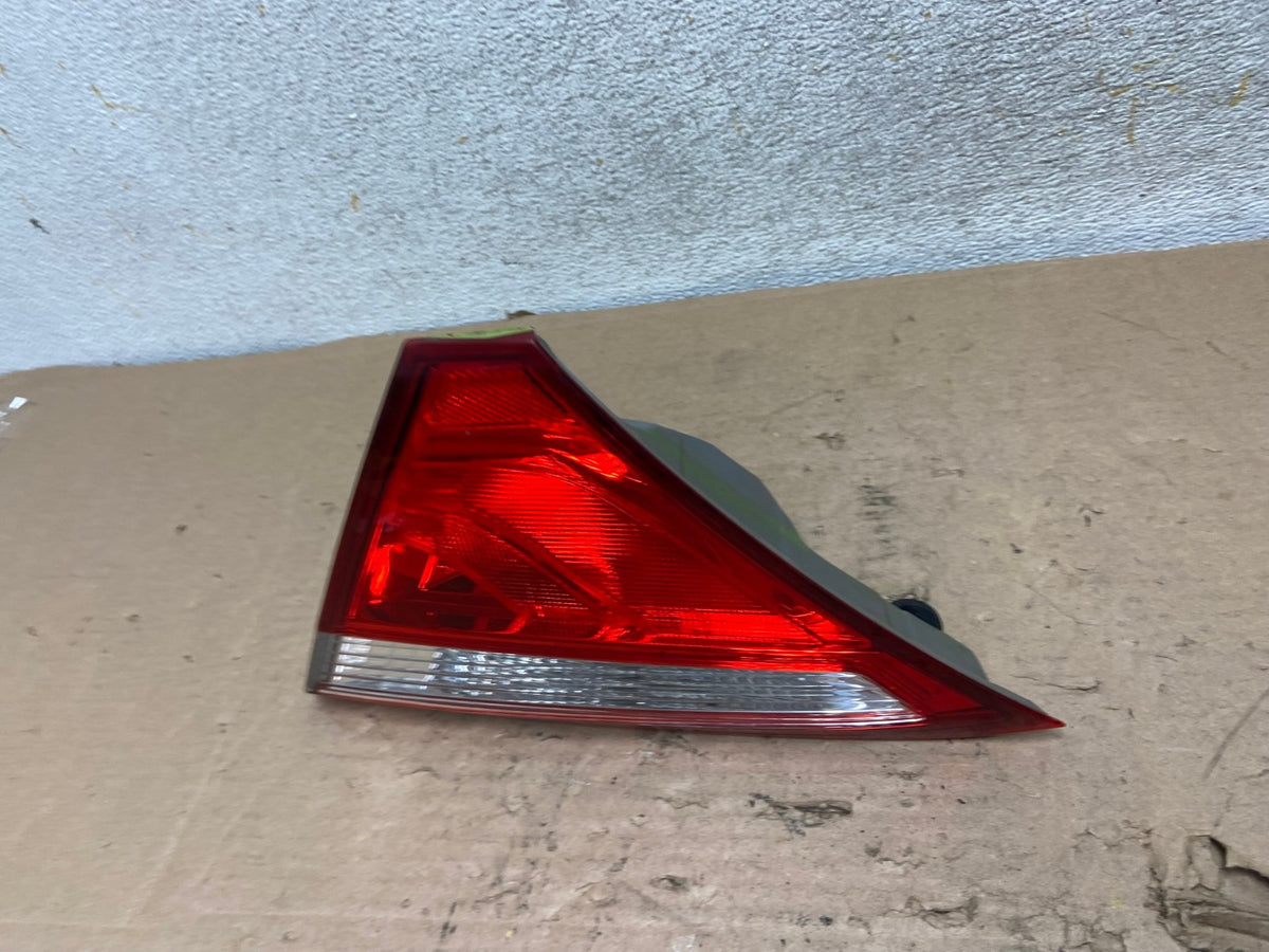 2015 - 2017 Toyota Camry Right Passenger RH Side Tail Light Inner AI1118 LK1