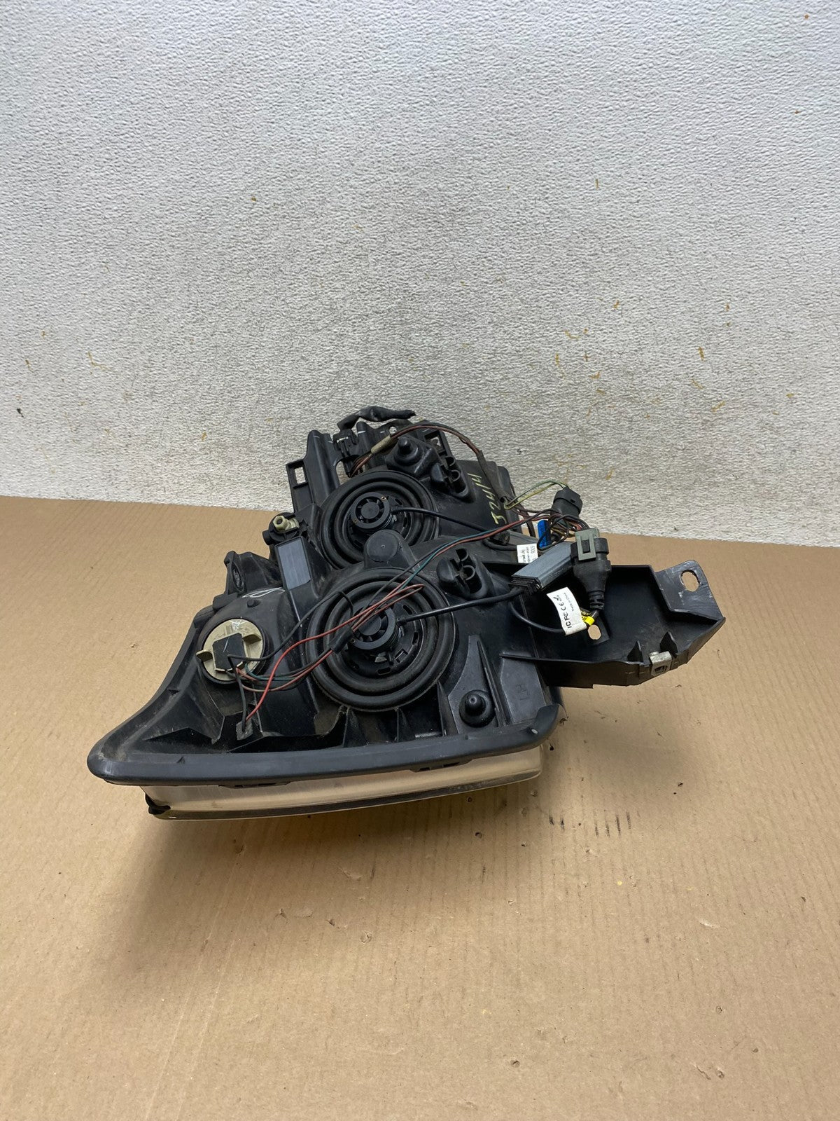 2008 - 2015 Nissan Armada Left Driver LH Headlight Halogen AH2983 DW10