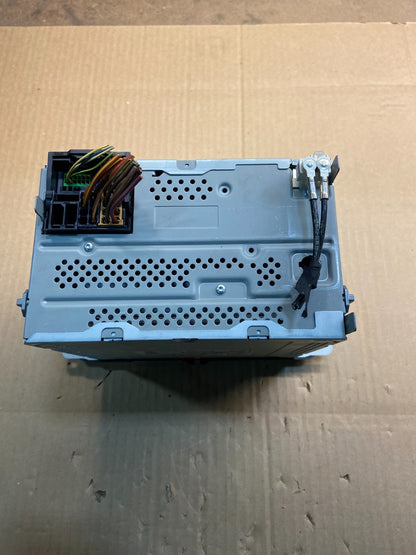 2011 to 2014 Volkswagen Tiguan Radio AM/FM CD Player OEM Y3650 DG4