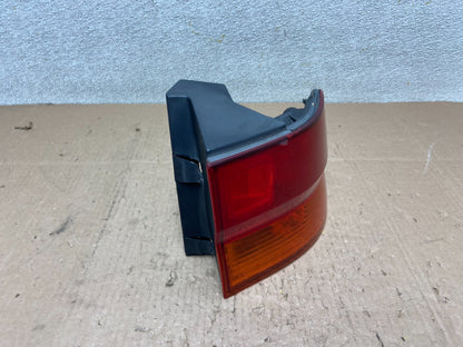 1999 2000 2001 Honda Odyssey Right Passenger Side Tail Light Oem Y2821 DW2