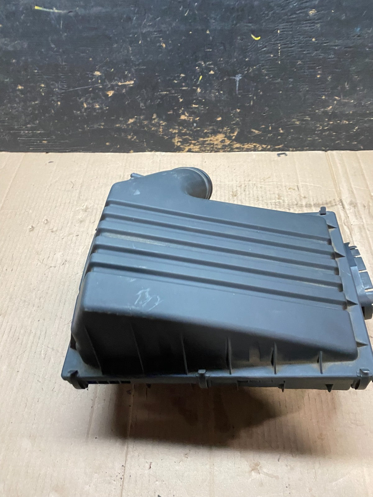 2007 to 2010 BMW X5 Air Intake Cleaner Filter Housing Box OEM V9788 DG3