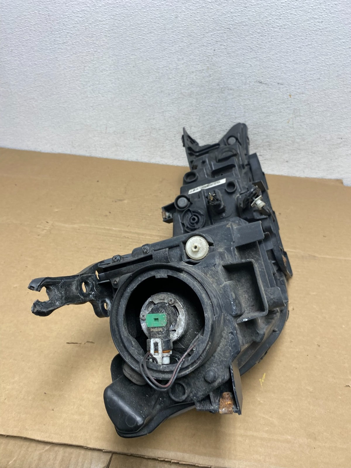 2015 2016 2017 Chrysler 200 Left Driver LH Side Halogen Headlight AD3885 DW9