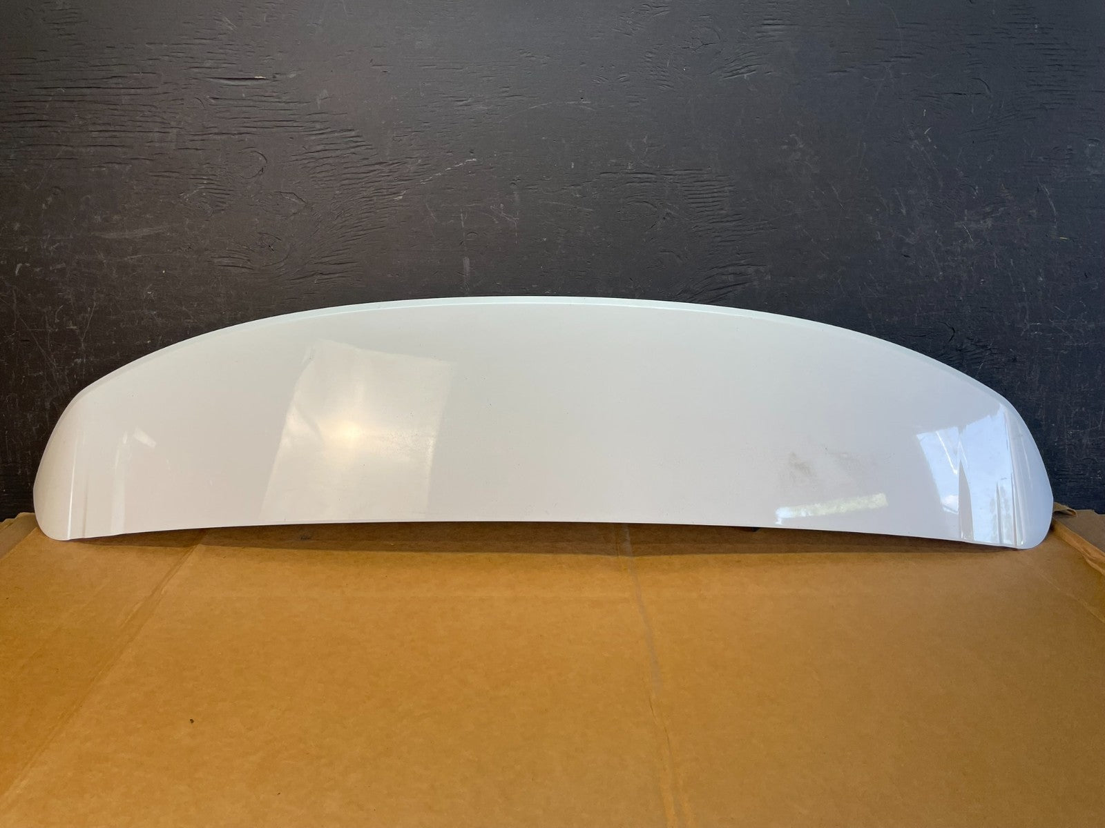 2016 to 2024 AUDI Q7 Rear Tailgate Spoiler W/ 3RD Third Brake Light OE ae0775 DG0