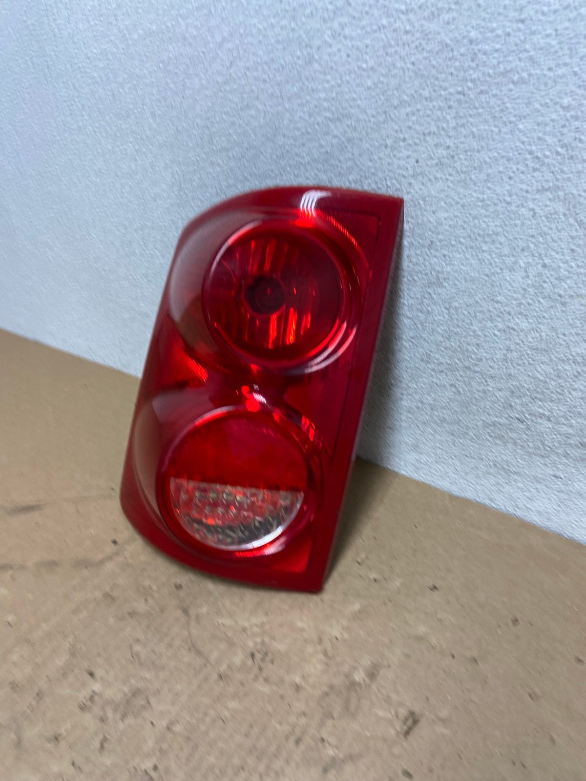 2005-2011 Dodge Dakota Lh Left Driver Side Tail Light AG1063 LK1