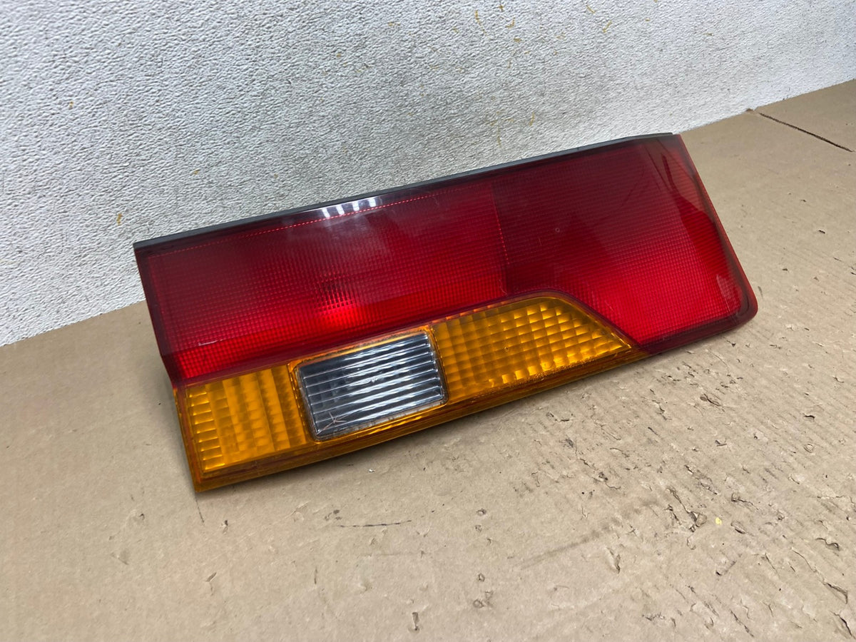 2002 2003 2004 Honda Odyssey Left Driver LH Side Tail Light Inner AI2394 LK2