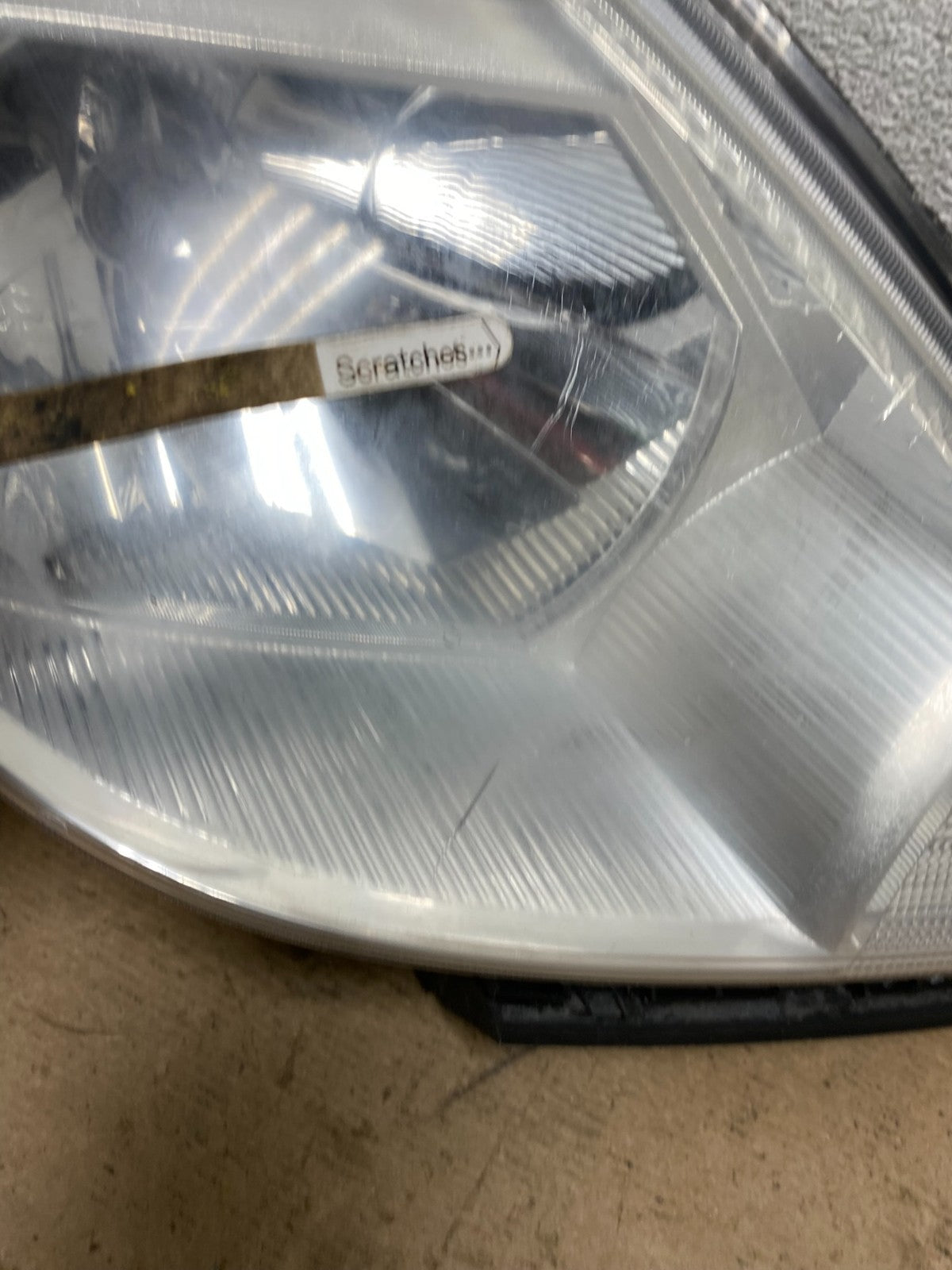 2008 to 2012 Nissan Versa Headlight Right Passenger Rh Side AF5092 DW3