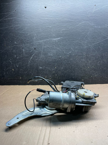 2007 2008 GMC Acadia Enclave Escalade Suburban Liftgate Door Module Motor T72001
