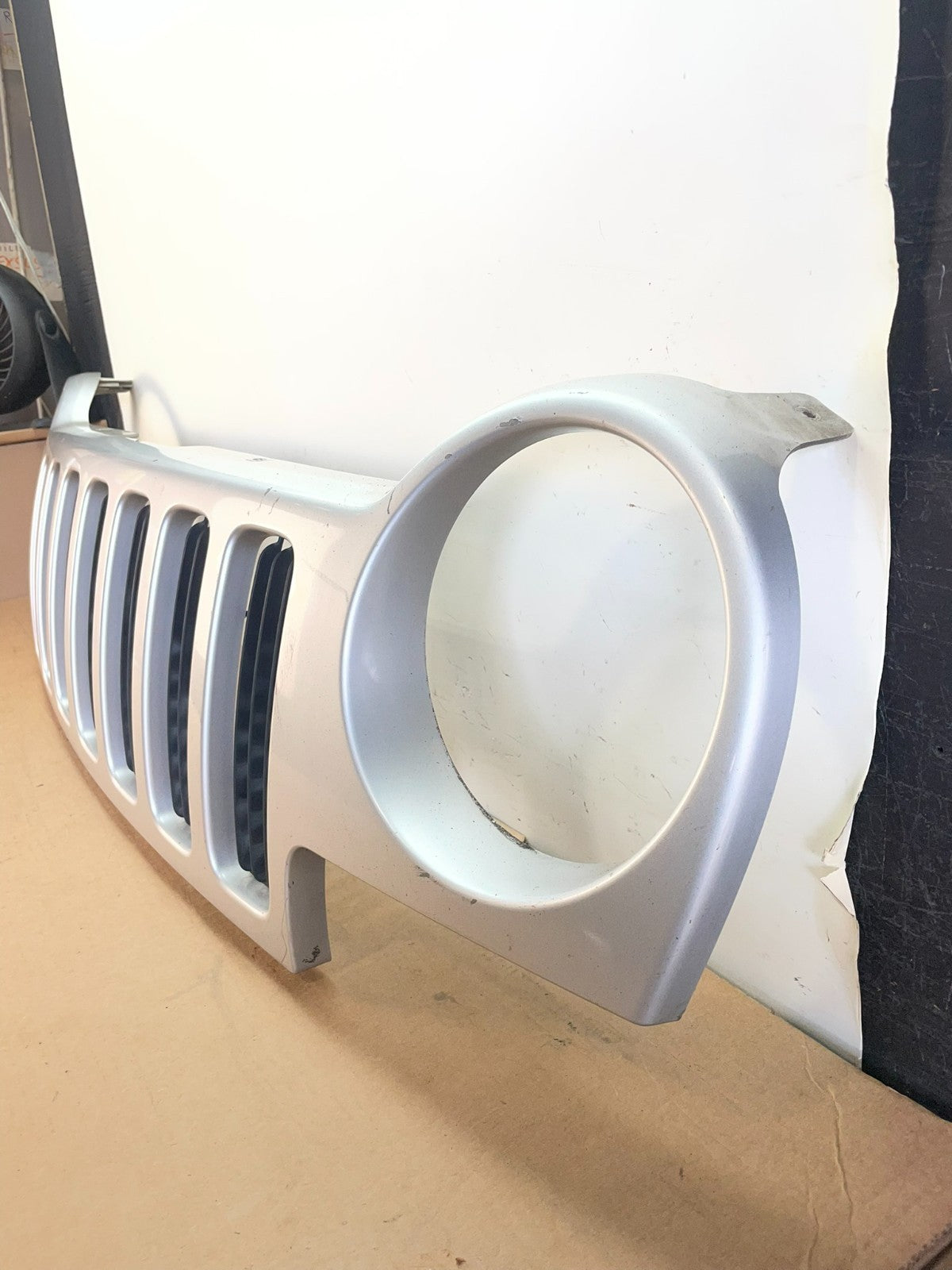 2002 2003 2004 Jeep Liberty Grill Grille Plastic af8756 DG1