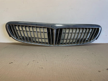 2000 to 2001 Infiniti i30 Front Upper Grill Grille AH6549 DG0