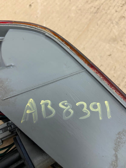 1997 1998 1999 Toyota Camry Tail Light Left Driver Rh Side AB8391 LK5