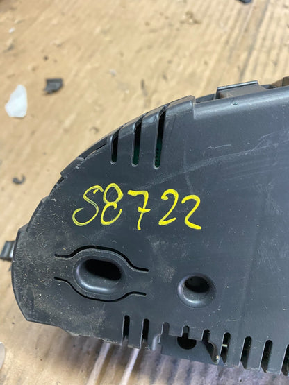 2003 to 2006 Sprinter 2500 3500 Instrument Speedometer Gauge Cluster S8722 DG9