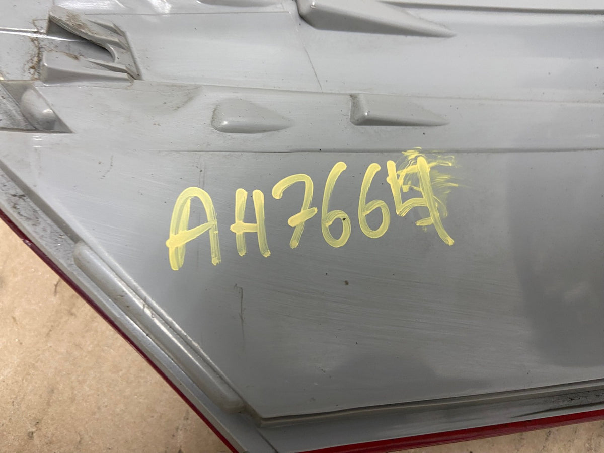 2007 2008 2009 Toyota Camry Right Passenger Side Tail Light AH7664 LK6
