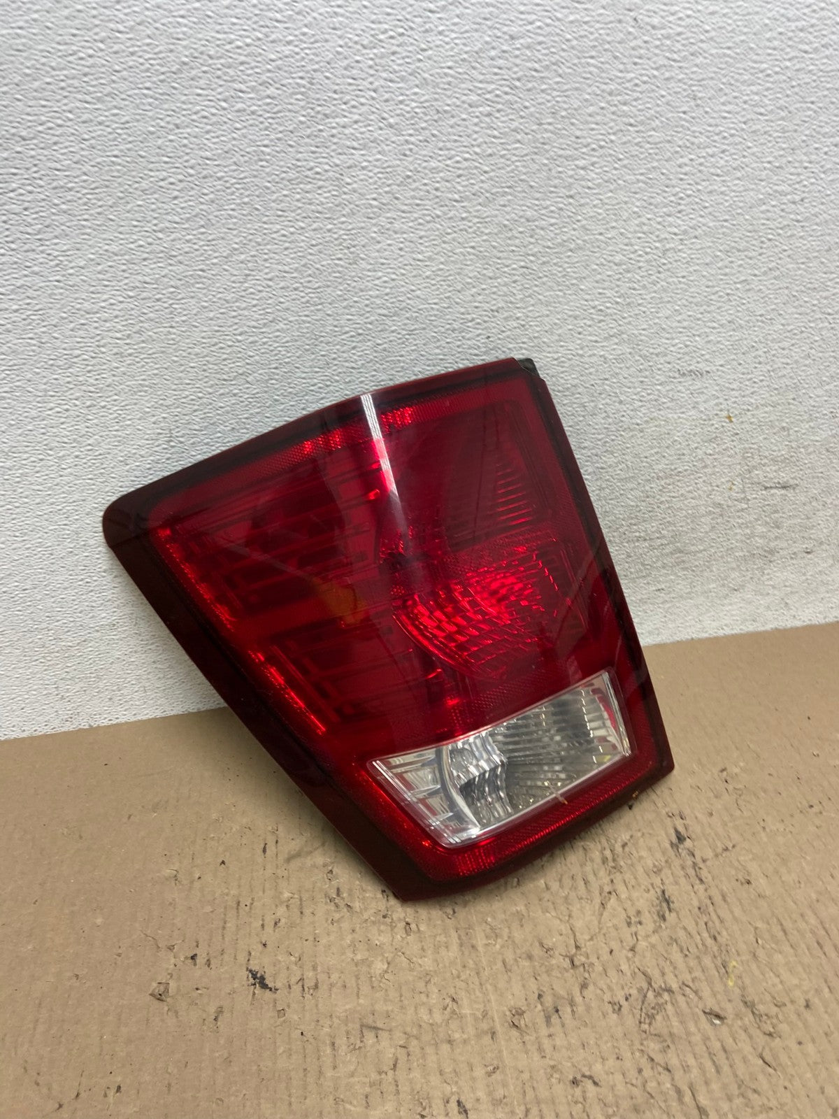 2007 2008 2009 2010 Jeep Grand Cherokee Left Driver Lh Tail Light AF6987 LK2