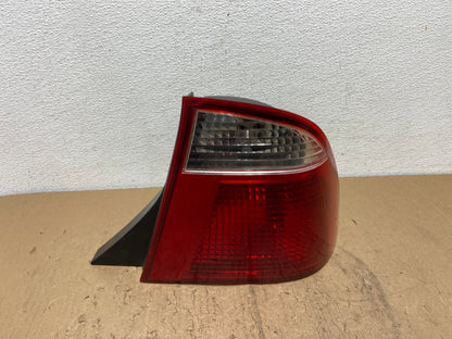 2005 2006 2007 Ford Focus Sedan Right Passenger Tail Light AC7331 LK0