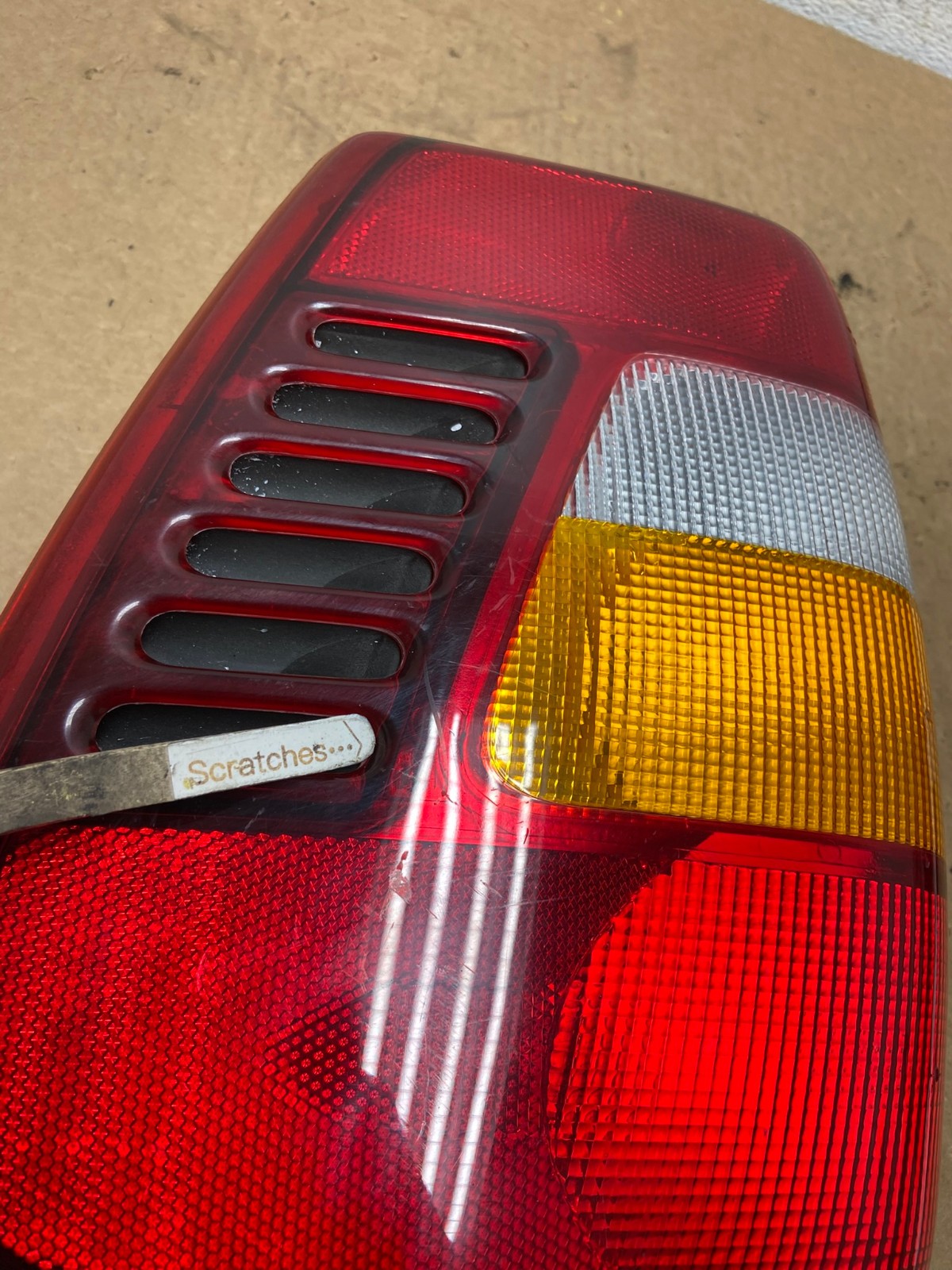 1999-2004 Jeep Grand Cherokee WJ Right Passenger Rh Tail Light AI3635 LK3