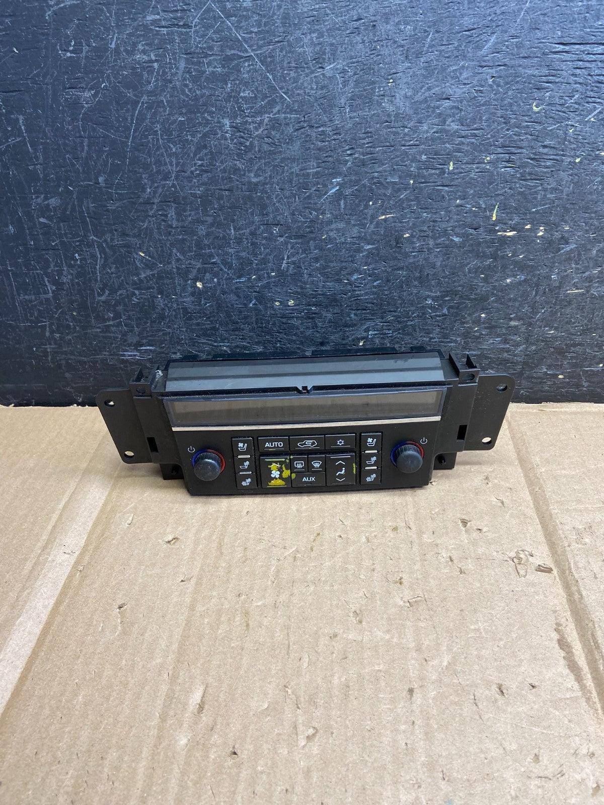 2007 to 2011 Cadillac Escalade AC Heater Climate Control Panel AI2653 DG0