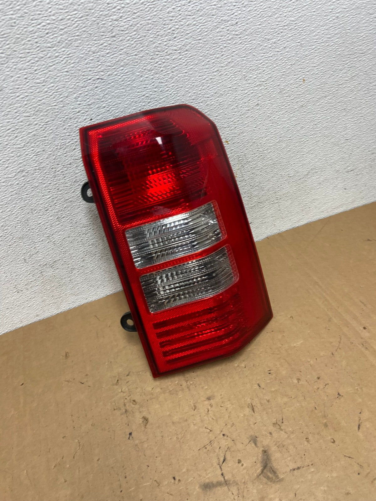 2008-2016 Jeep Patriot Right Passenger Rh Side Tail Light AD3124 LK2