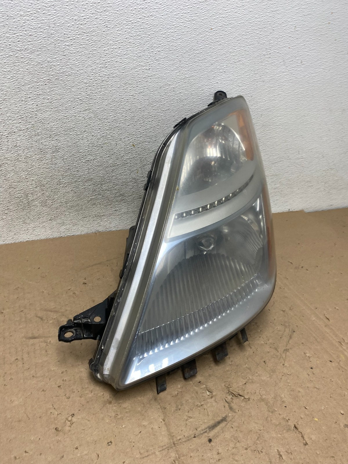 2006-2009 Toyota Prius Left Driver LH Side Blue Headlight Halogen AG5445 DW1