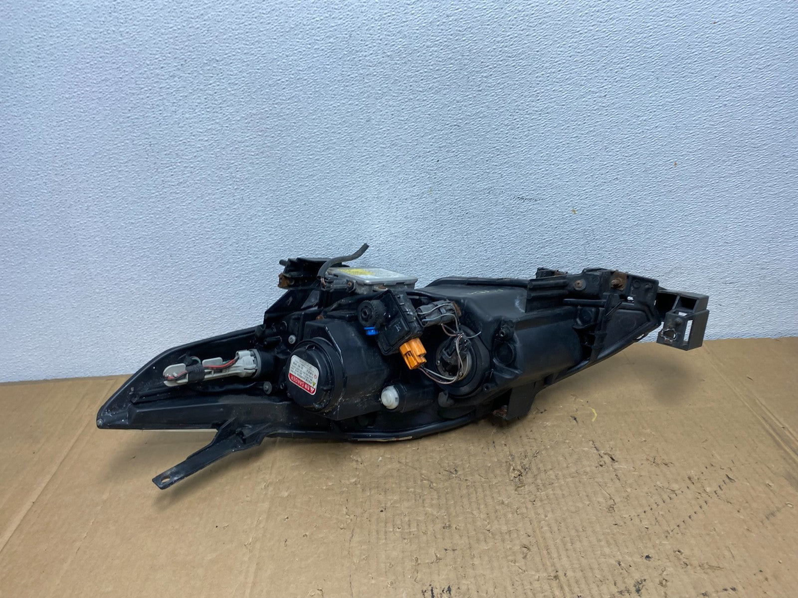 2006 2007 Mazda 5 Left Driver LH Side Xenon Headlight AD1180 DW6