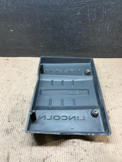 2007 to 2014 Lincoln Navigator 5.4L V8 Engine Motor Cover i7913 DG17