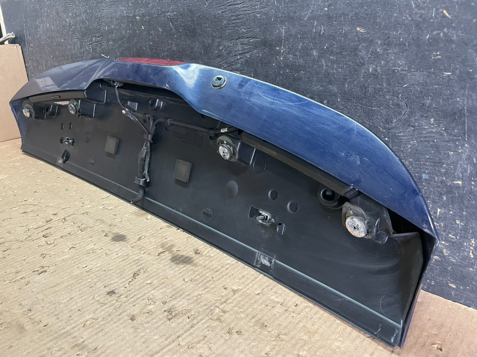 2011 to 2013 Jeep Grand Cherokee Rear Spoiler Wing OEM  Z5621 DG11