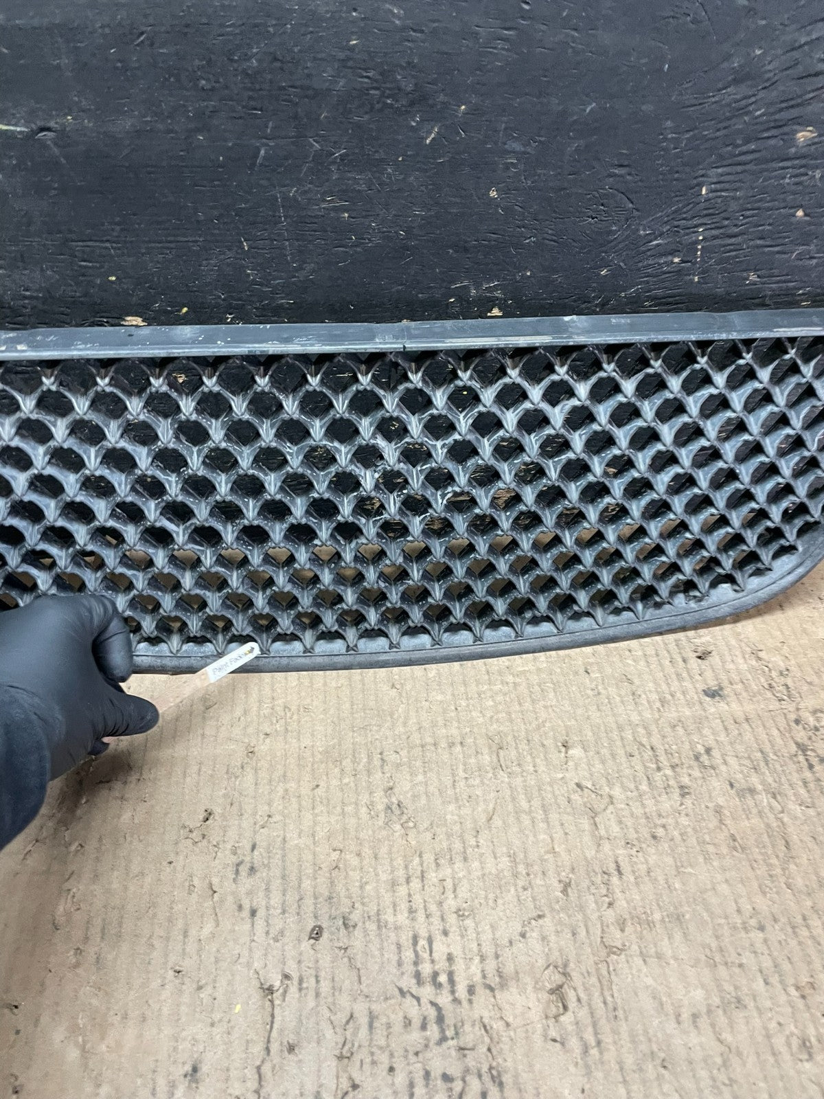2002 to 2003 Nissan Maxima Front Grill Glossy Black Honeycomb Mesh U6063 PS5