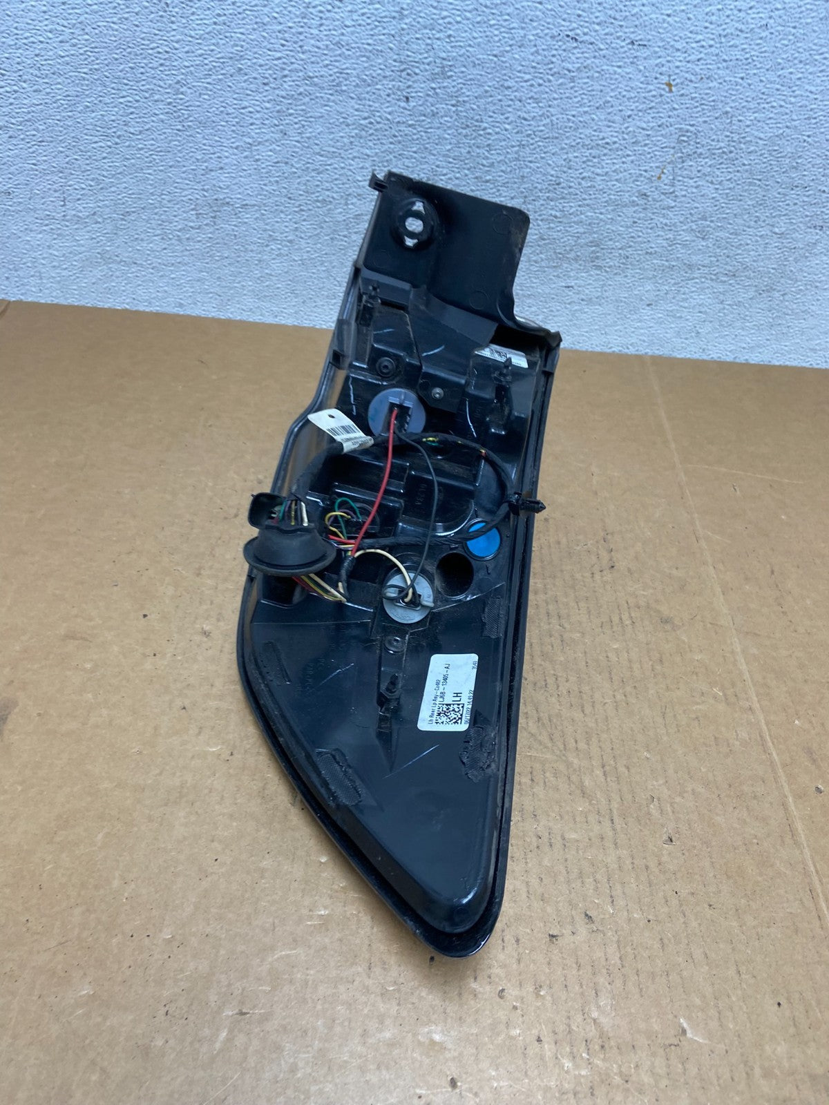 2020 2021 2022 Ford Escape Left Driver LH Tail Light ad9111 DG6