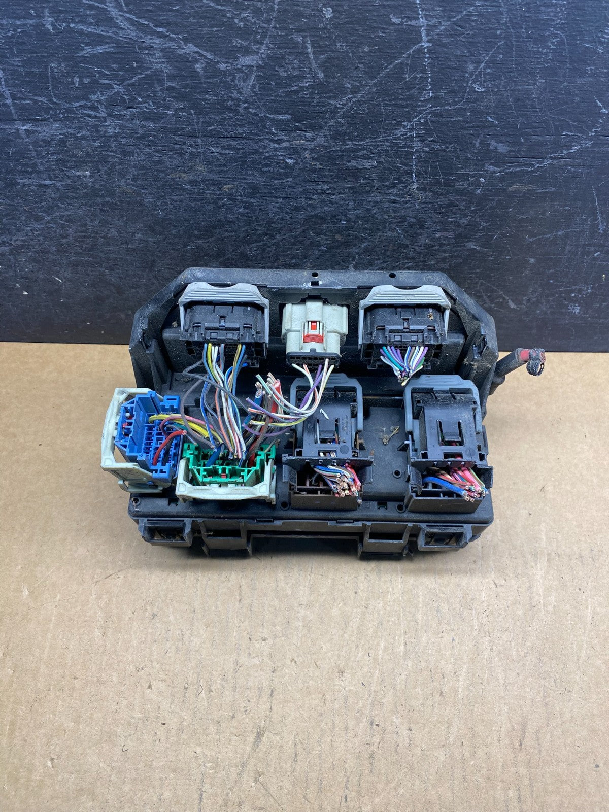2011 Jeep Wrangler Integrated Power Fuse Box 04692084ab AH5027 DG0