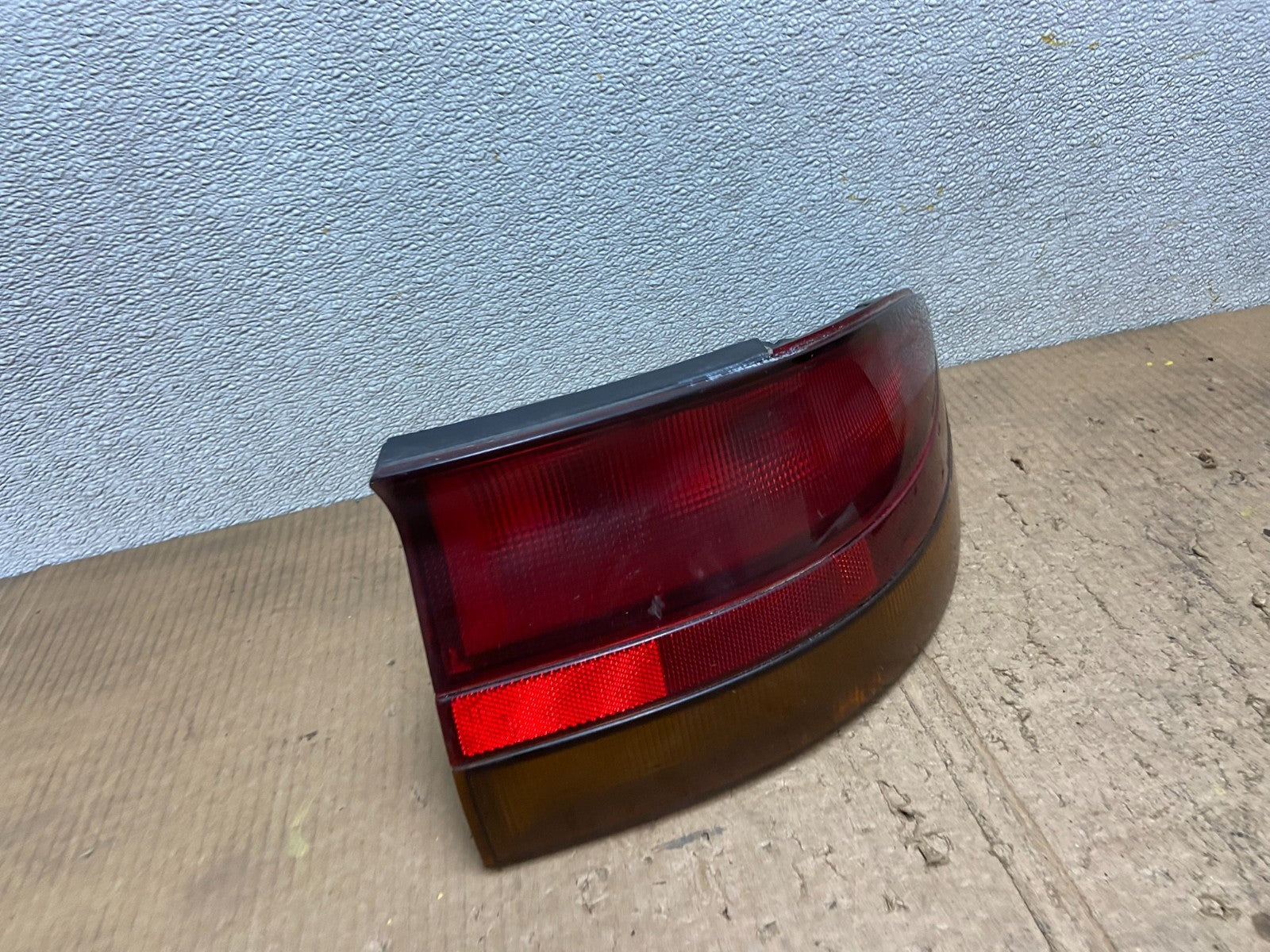 1992 Saturn SC2 Right Passenger RH Side Tail Light AA8289 DW2