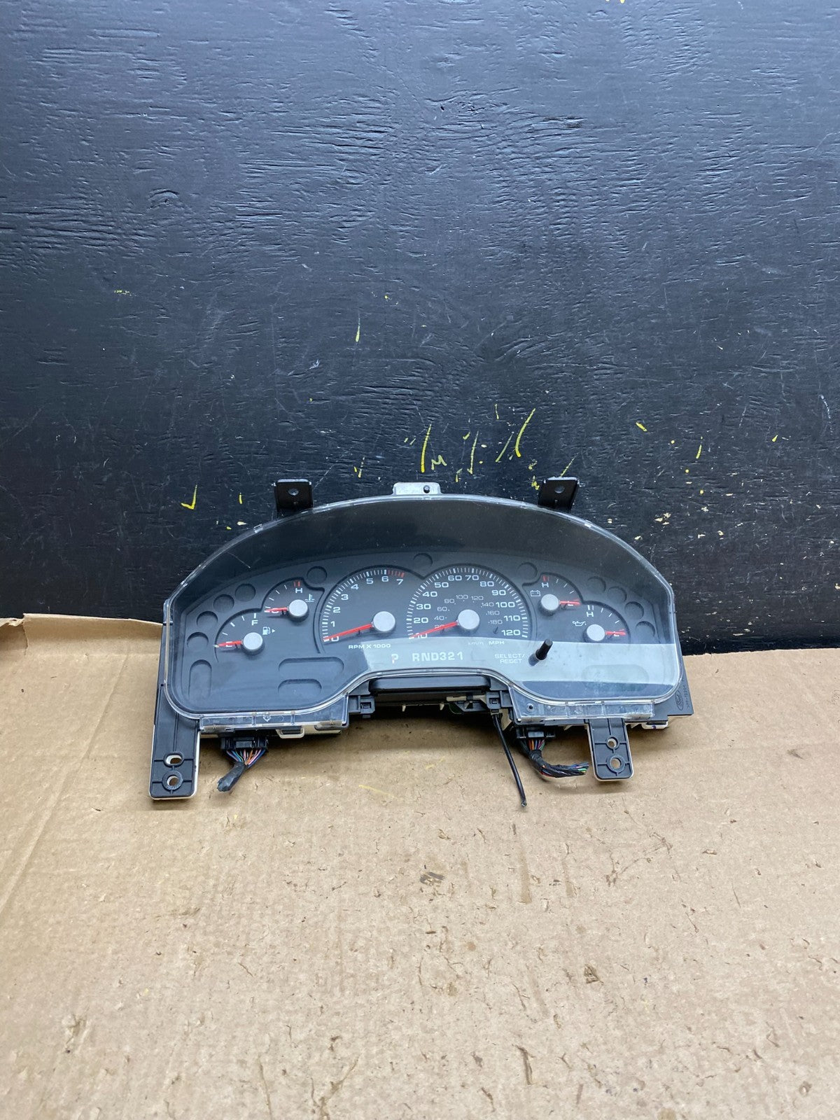 2001 to 2003 Ford Explorer Speedometer Cluster Gauge Oem z1799 DG0