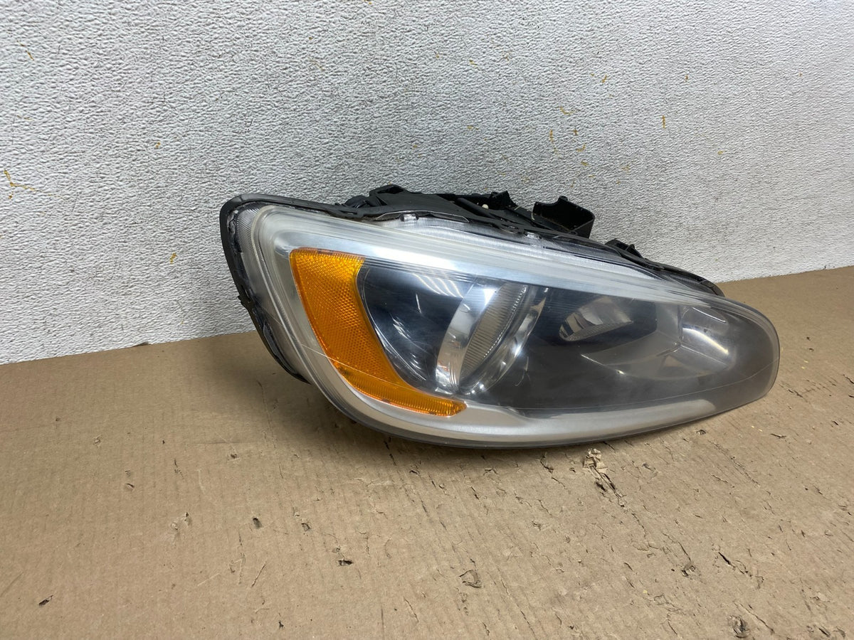 2014 to 2018 Volvo S60 Right Passenger RH Side Halogen Headlight AH6008 DW1