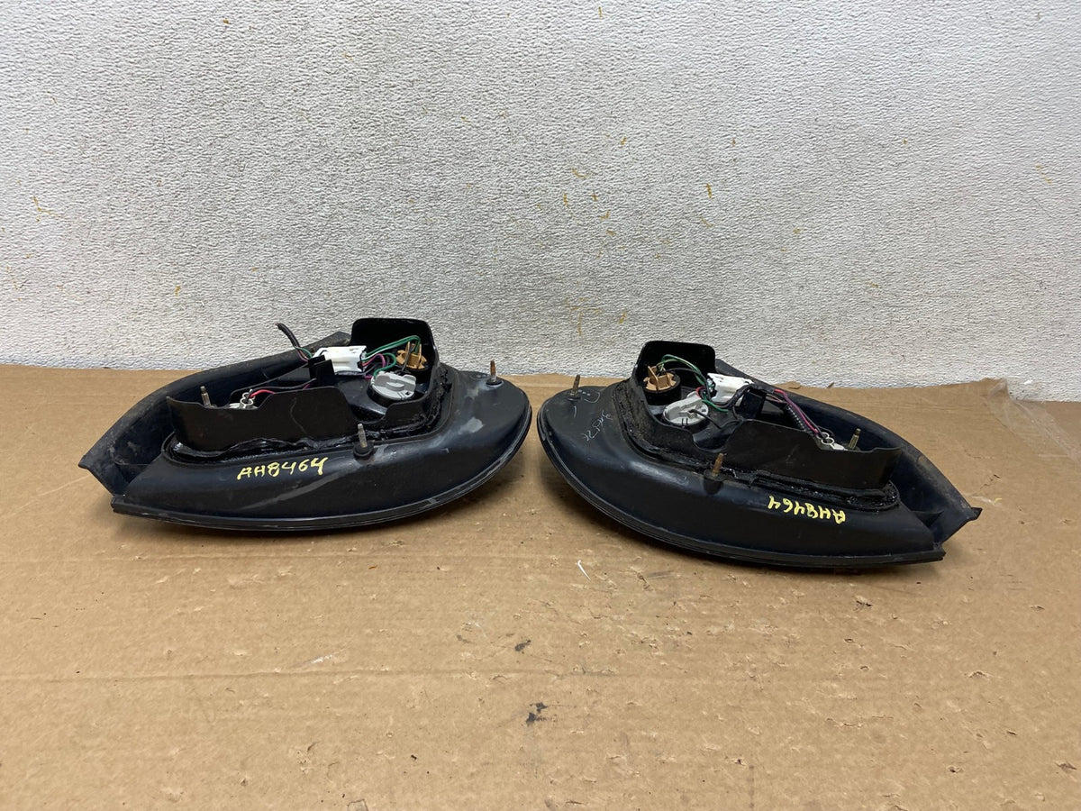 2000 to 2001 Nissan Maxima Left + Right Set Tail Lights AH8464 LK4