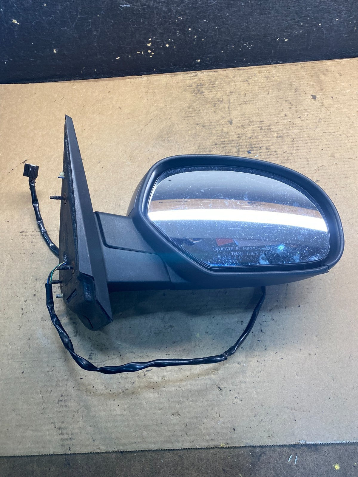 2009 to 2014 Gmc Yukon Right Passenger Turn Signal View Door Mirror OE AA2870 DG8